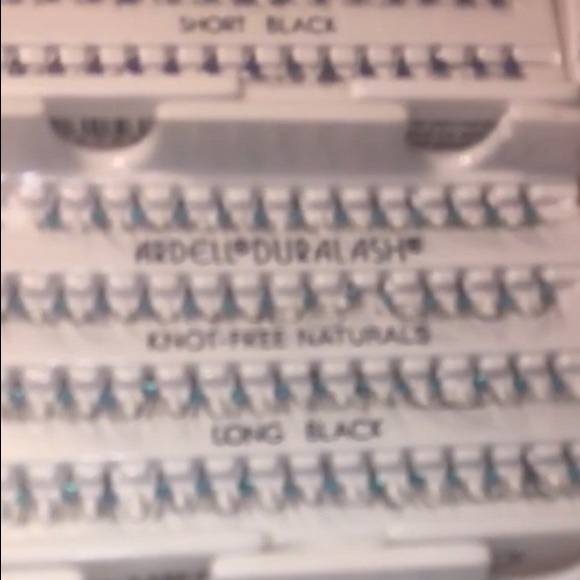 Coming Soon... HOLIDAY BLING LASHES in TRAYS✨✨✨ - Picture 3 of 4